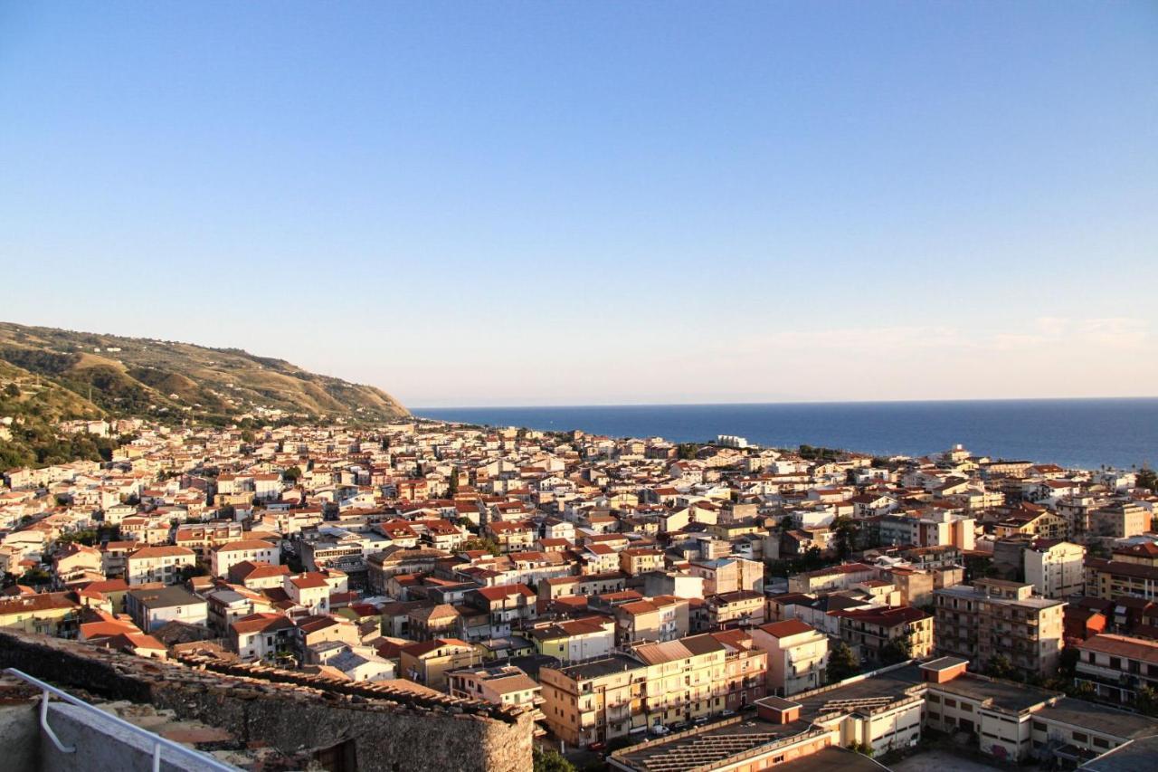 Dimora Cavour Bed & Breakfast Amantea Exterior photo